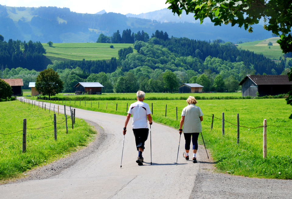 Kurzurlaub in Bayern - Nordic Walking in den bayerischen Alpen